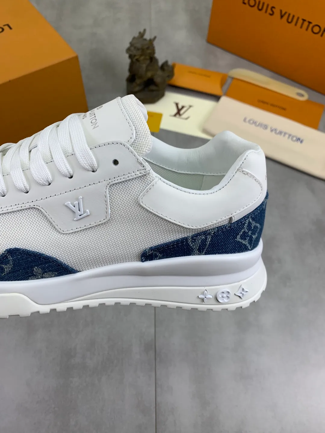 Men's men's shoes P680 new style 💶[LOUIS VUITTON] (original order) new style 🍀LV Louis Vuitton * - top version of LV classic trendy shoes! Use imported original cowhide and water-dyed cowhide lining. The latest original wear-resistant TPU combination outsole! High quality products! Multiple colors available, code number: 38-44 (45 46 customized)